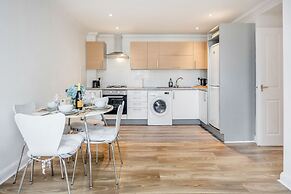 2br-sleeps4-parking-eastlondon