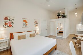 Stirling All Suites Hotel