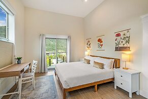 Stirling All Suites Hotel