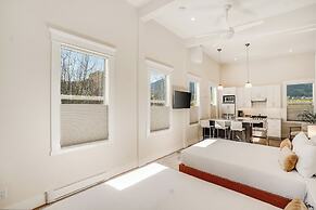 Stirling All Suites Hotel