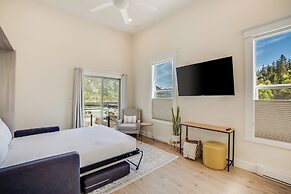 Stirling All Suites Hotel