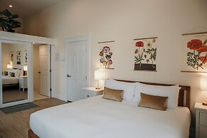 Stirling All Suites Hotel