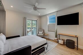 Stirling All Suites Hotel