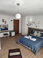 Adaya Karşı Otel