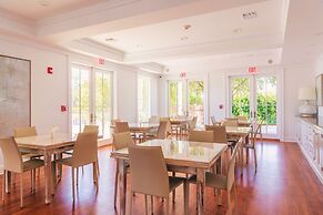 Oyster Bay Boutique Hotel