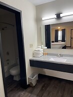 Cactus Inn & Suites