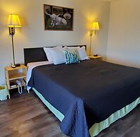 Cactus Inn & Suites