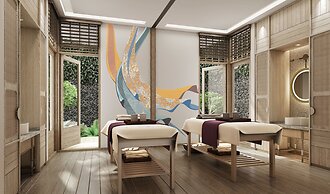 Avani+ Fares Maldives Resort