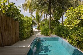 Avani+ Fares Maldives Resort