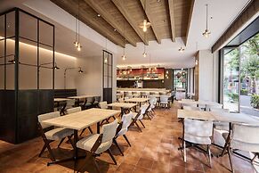 The Royal Park Canvas Ginza Corridor