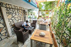 Cesme Flowers Butik Otel