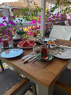 Cesme Flowers Butik Otel