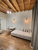 Arial Penthouse Suites