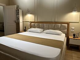 Arial Penthouse Suites