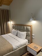 Arial Penthouse Suites