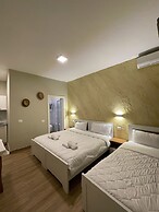 Arial Penthouse Suites