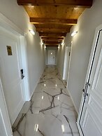 Arial Penthouse Suites