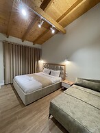 Arial Penthouse Suites