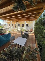 Arial Penthouse Suites