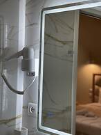 Arial Penthouse Suites