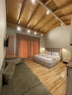 Arial Penthouse Suites