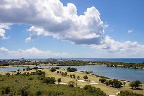 Serenity Penthouse - The Pinnacle of Luxury