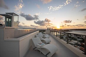 Serenity Penthouse - The Pinnacle of Luxury