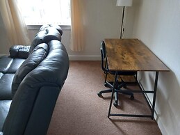 Inviting, Light and Airy 3-bed Apartment in Wick