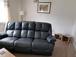 Inviting, Light and Airy 3-bed Apartment in Wick