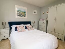 Cornerways, 8 North Lane