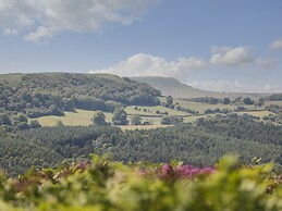 Cornerways, 8 North Lane