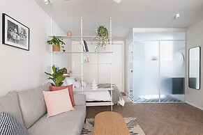 Cozy Sanctuary with a Modern Twist by Sea N Rent