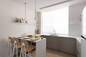 Cozy Sanctuary with a Modern Twist by Sea N Rent