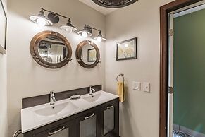 Outstanding Oceanfront Studio - Kona Islander Inn Condos Condo by RedA