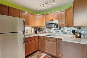 Outstanding Oceanfront Studio - Kona Islander Inn Condos Condo by RedA