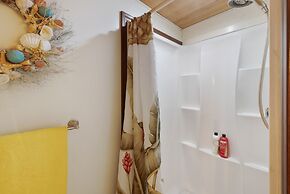 Outstanding Oceanfront Studio - Kona Islander Inn Condos Condo by RedA