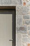 Trapela Limeni Luxury Suites