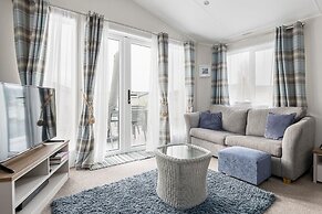 Summer by the Harbour