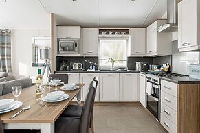 Summer by the Harbour