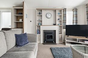 Summer by the Harbour