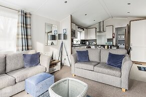 Summer by the Harbour