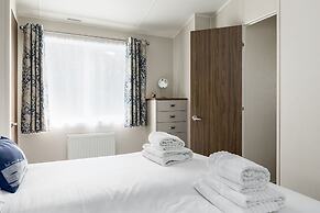 Summer by the Harbour