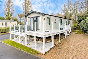 Summer by the Harbour