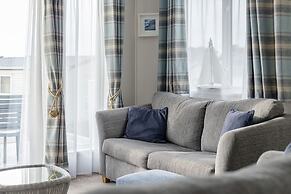 Summer by the Harbour