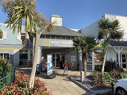 Summer by the Harbour