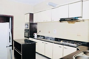 Charming 3-bed House in Lekki