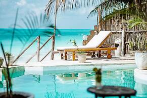 Pili Pili Tropical Island