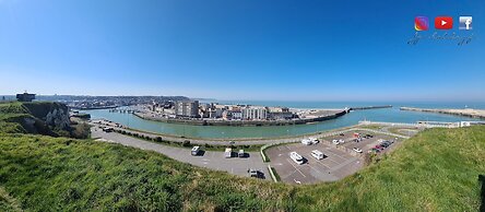 Le Phare Dieppois by JPS Holiday - Chaleureux Appartement au Cœur de D