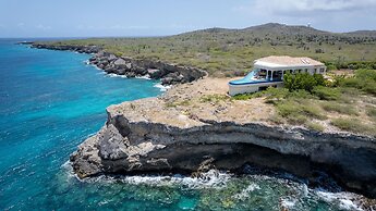 Cliff Villa