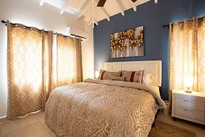 Airport View 3-bed Villa